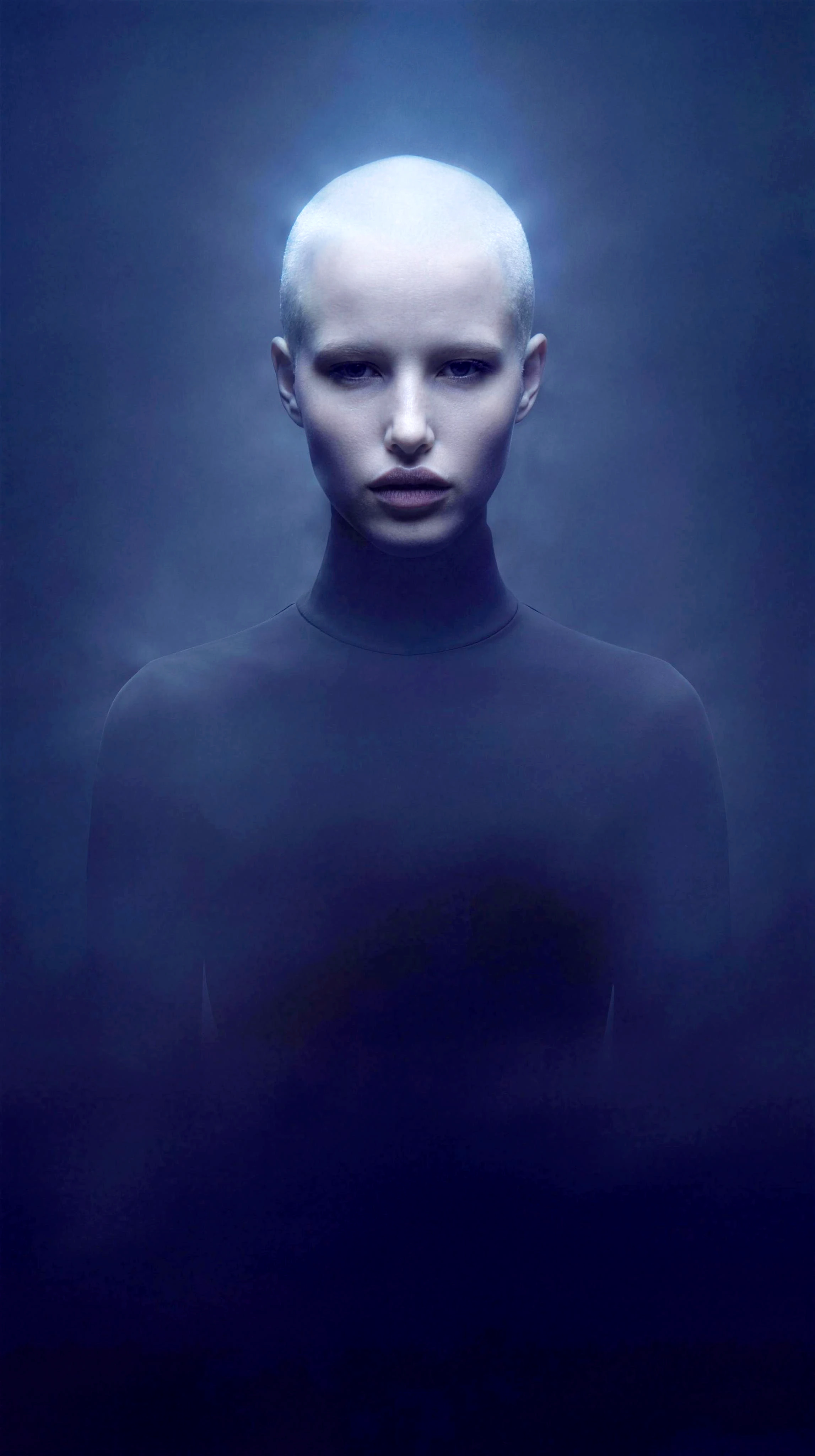 ELYAH — a presence between the artificial and the intimate